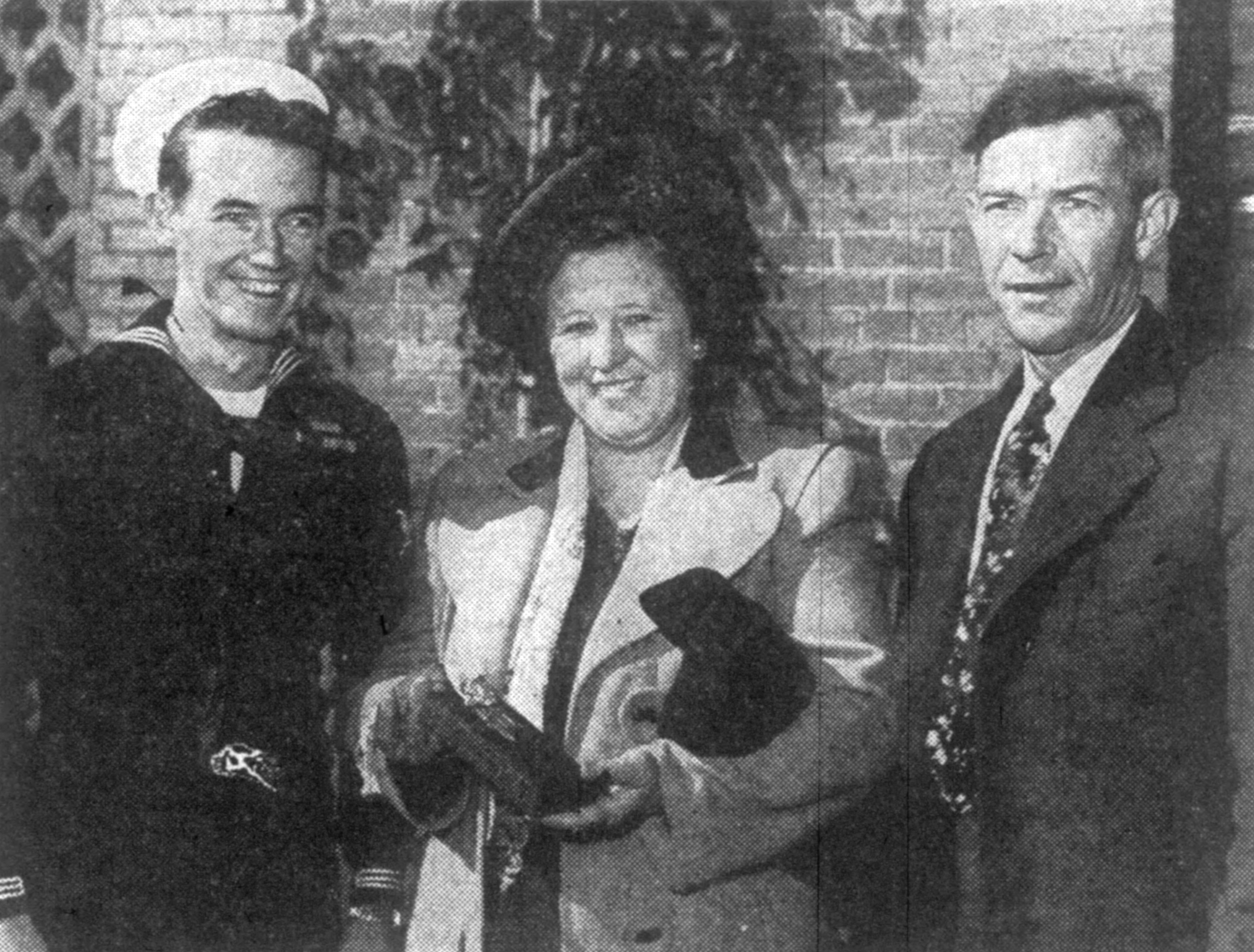 Wahlen and his parents in Ogden after returning from the Medal of Honor ceremony, October 1945. The Ogden Standard-Examiner, Utah Digital Newspapers