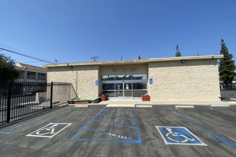 Chatsworth Vet center