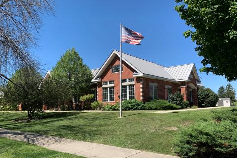 View of Aurora Vet Center from Shoreline Drive