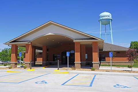 Front, outside of Camdenton clinic.